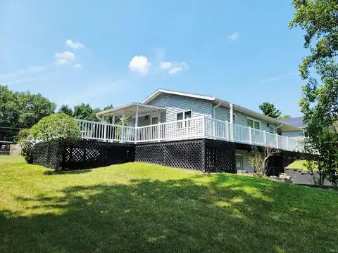51585 E County Line Road, Middlebury, IN 46540