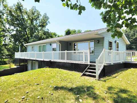51585 E County Line Road, Middlebury, IN 46540