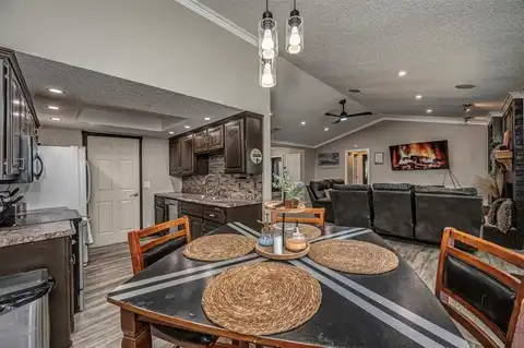 8421 Woodhue Drive, Oklahoma City, OK 73135