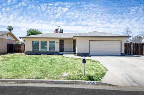 4245 Manila Avenue N, Fresno, CA 93727