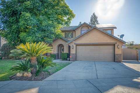 3372 Greenfield Avenue, Clovis, CA 93611