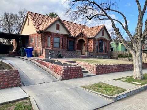 725 Wilson Avenue N, Fresno, CA 93728