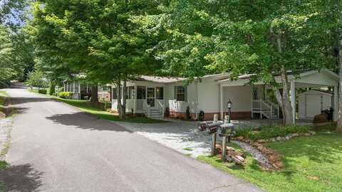 427 Carolina Village Circle, Franklin, NC 28734