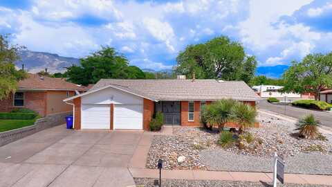 7300 APPOMATTOX Place NE, Albuquerque, NM 87109
