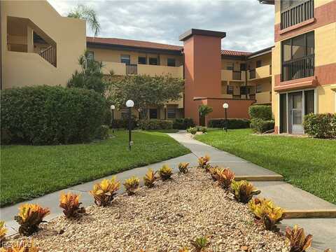 6136 Whiskey Creek Drive unit: 526, Fort Myers, FL 33919