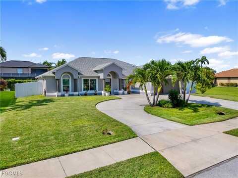 2817 Gleason Parkway, Cape Coral, FL 33914