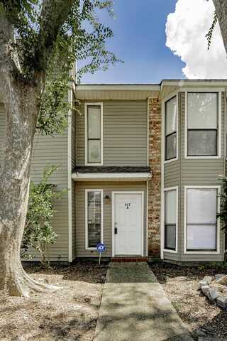 827 E Boyd Dr, Baton Rouge, LA 70808