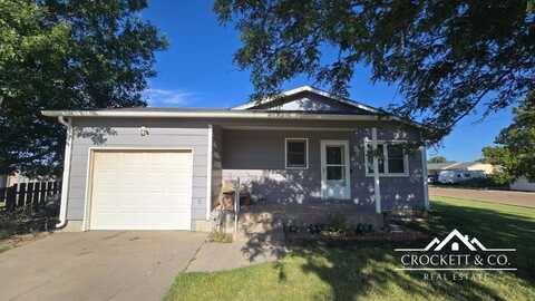 401 Prairie Lane, Holcomb, KS 67851