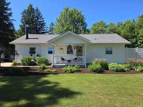 8450 LAKE PLEASANT Road, Erie, PA 16509