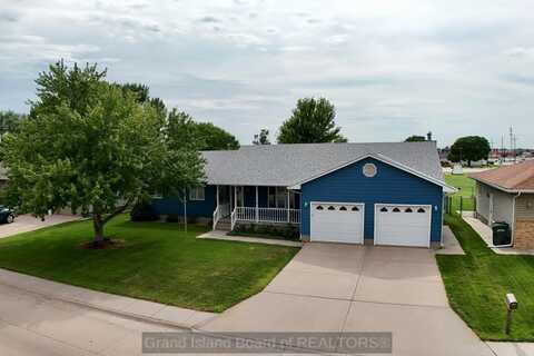 1212 Kennedy Dr, Grand Island, NE 68803