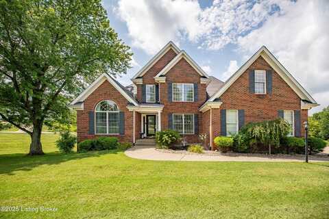 2 Oak Tree Ln, Louisville, KY 40245