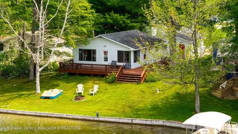6601 Circle Drive, Harrison, MI 48625