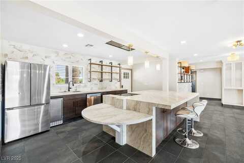 3911 Mountain Trail, Las Vegas, NV 89108