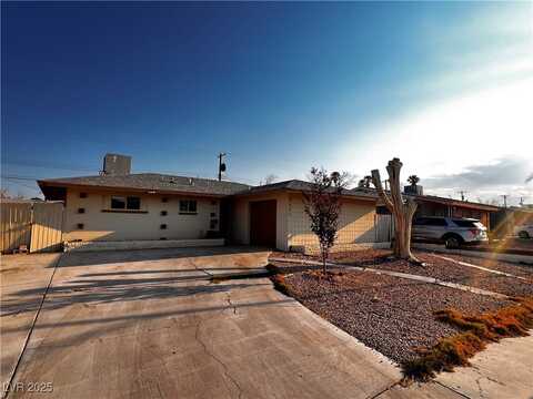 4221 El Conlon Avenue, Las Vegas, NV 89102