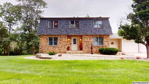 15882 Thrush Ave, NORA SPRINGS, IA 50458