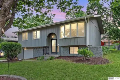 5623 S 140th Street, Omaha, NE 68137