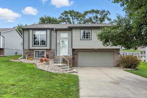 1101 Marshall Circle, Papillion, NE 68046