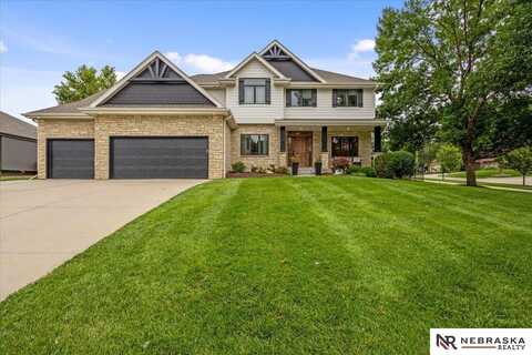 10222 Edna Avenue, La Vista, NE 68128