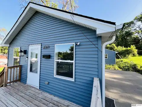 4360 Laurel Avenue, Omaha, NE 68111
