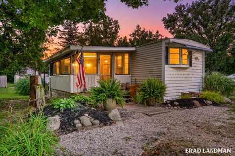 1499 Big Lake Drive, Hopkins, MI 49328