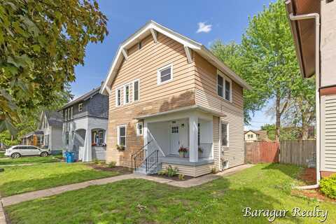 964 Lincoln Ave NW, Grand Rapids, MI 49504