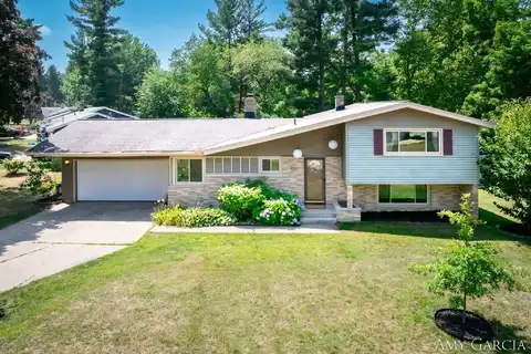 4581 Bonanza Drive NE, Grand Rapids, MI 49525