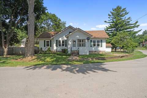 2637 Bow Street, Jackson, MI 49203