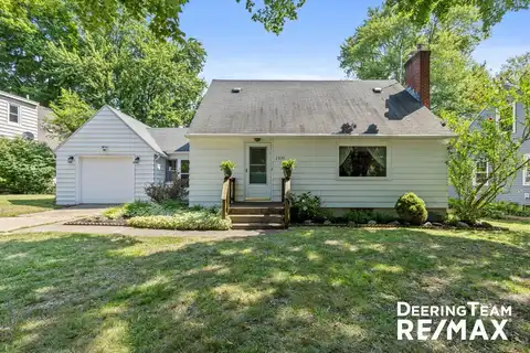 2233 Tremont Boulevard NW, Grand Rapids, MI 49504