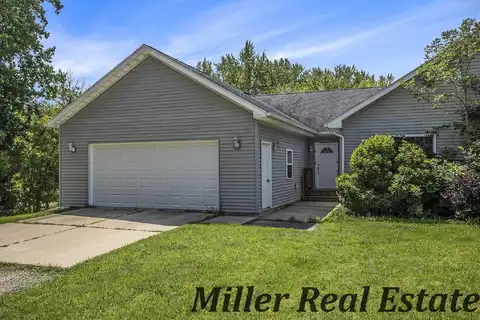 815 Mulberry Cove Drive, Nashville, MI 49073