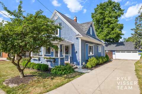 725 Gladstone Drive SE, East Grand Rapids, MI 49506