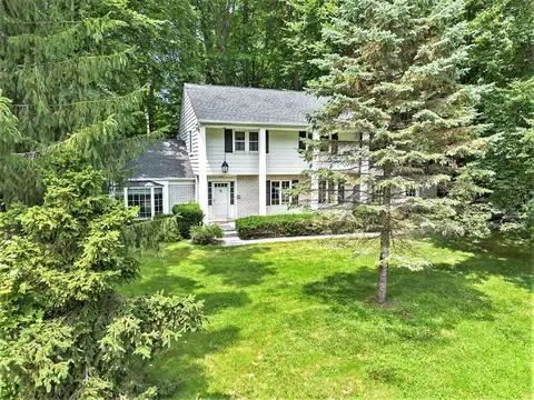 9421 Mapletree Drive, Plymouth, MI 48170