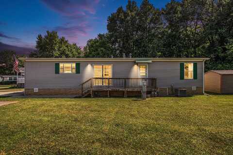7604 Red Arrow Highway, Watervliet, MI 49098