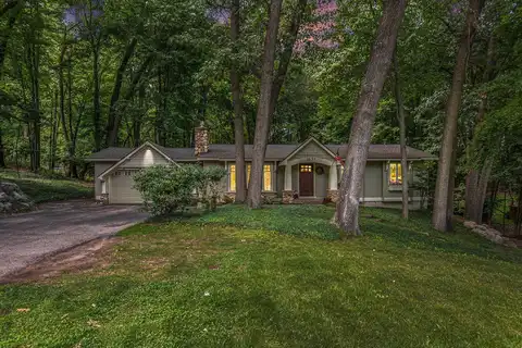 1637 Laraway Lake Drive SE, Grand Rapids, MI 49546