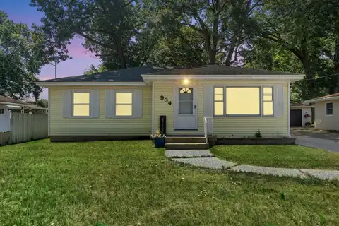 934 32nd Street SW, Wyoming, MI 49509