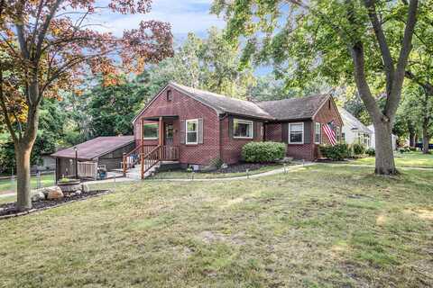 822 W Orange Street, Greenville, MI 48838