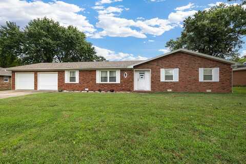 604 N Claud Avenue, Bolivar, MO 65613