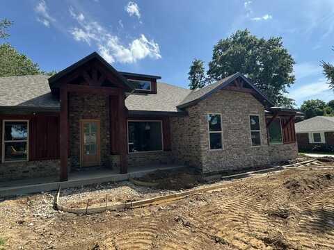 104 Aven Street, Nixa, MO 65714