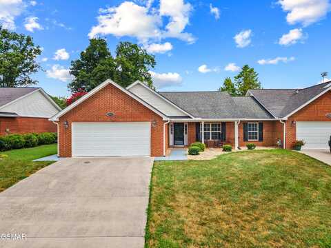 1052 Patriots Landing, Dandridge, TN 37725