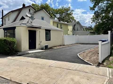 247 Second St, Hackensack, NJ 07601