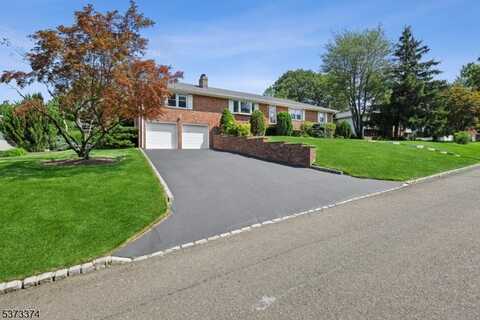 12 Douglas Dr, Montville, NJ 07082