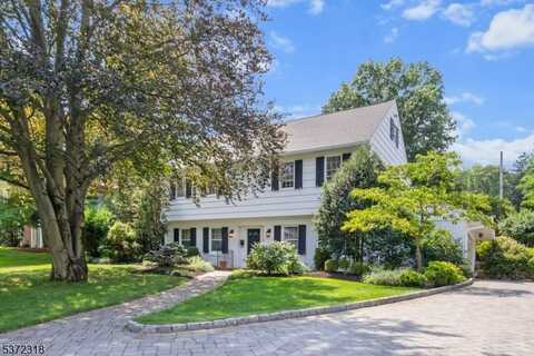 28 S Mountain Ave, Montclair, NJ 07042