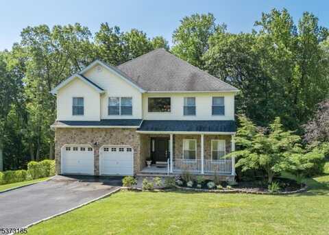 63 Gatheringhill Ct, Whippany, NJ 07950