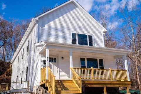91 Mount View St, Newton, NJ 07860