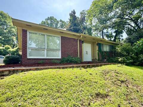2010 7th St N, Columbus, MS 39701