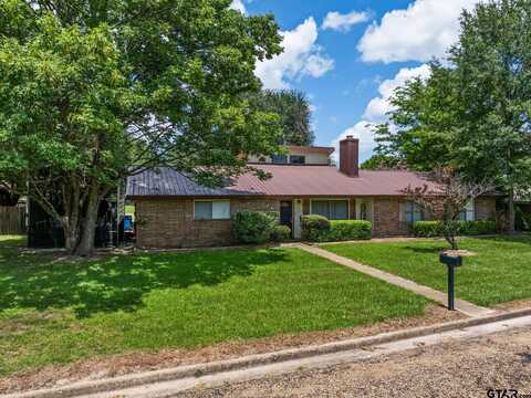 409 Brookwood Drive, Mount Pleasant, TX 75455