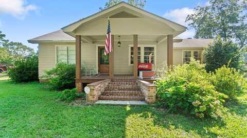 693 Joe Perrett Rd., Laurel, MS 39443