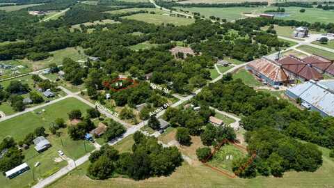 217 S Austin St, Wolfe City, TX 75496
