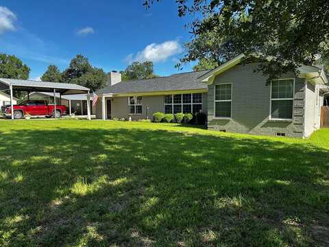 106 Leland Dr, Athens, TX 75751