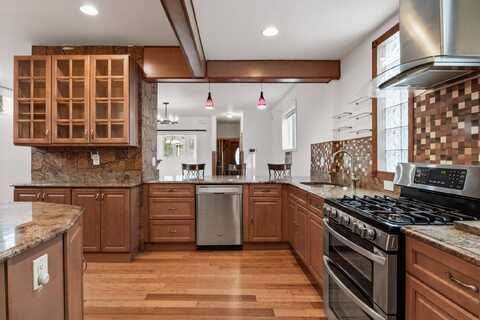 245 AVENUE B, Bayonne, NJ 07002