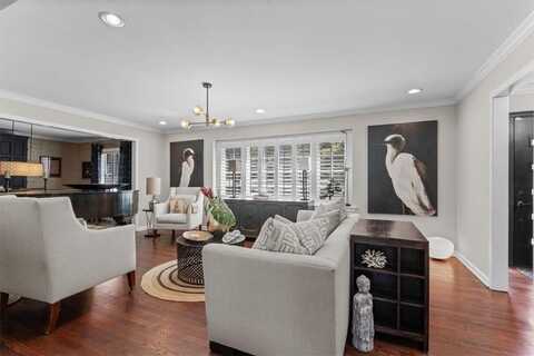 9614 Lee Boulevard, Leawood, KS 66206